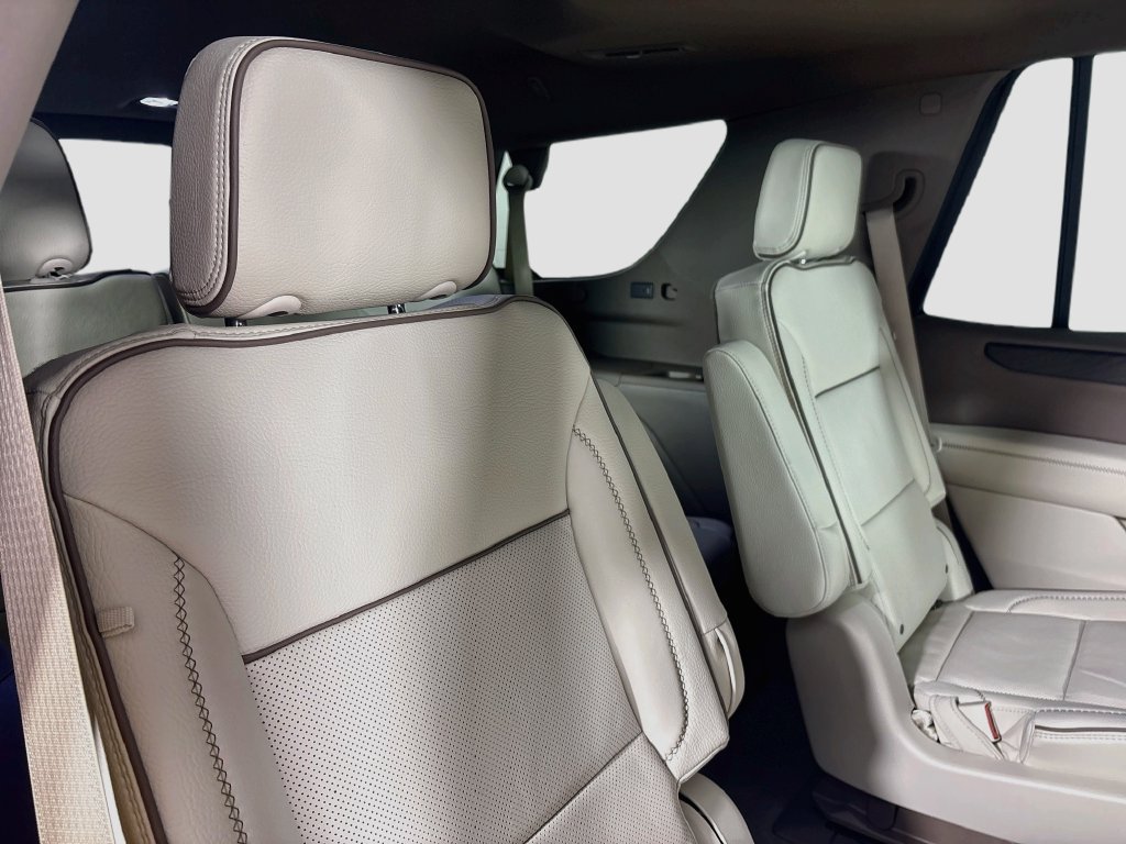 New 2026 GMC Yukon Denali w/ Denali Reserve Package AWD/4WD image 30