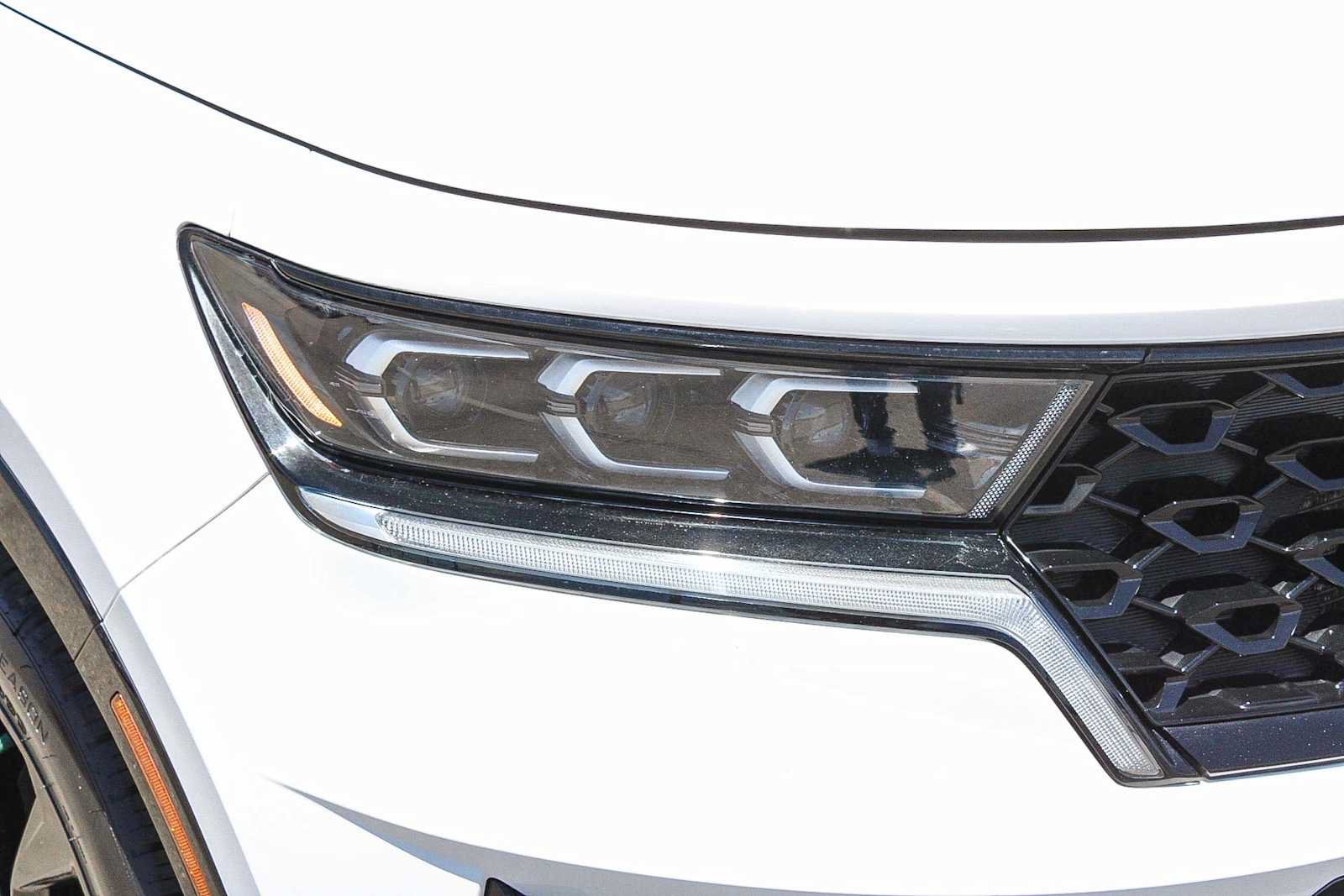 Used 2023 Kia Sorento SX FWD image 4