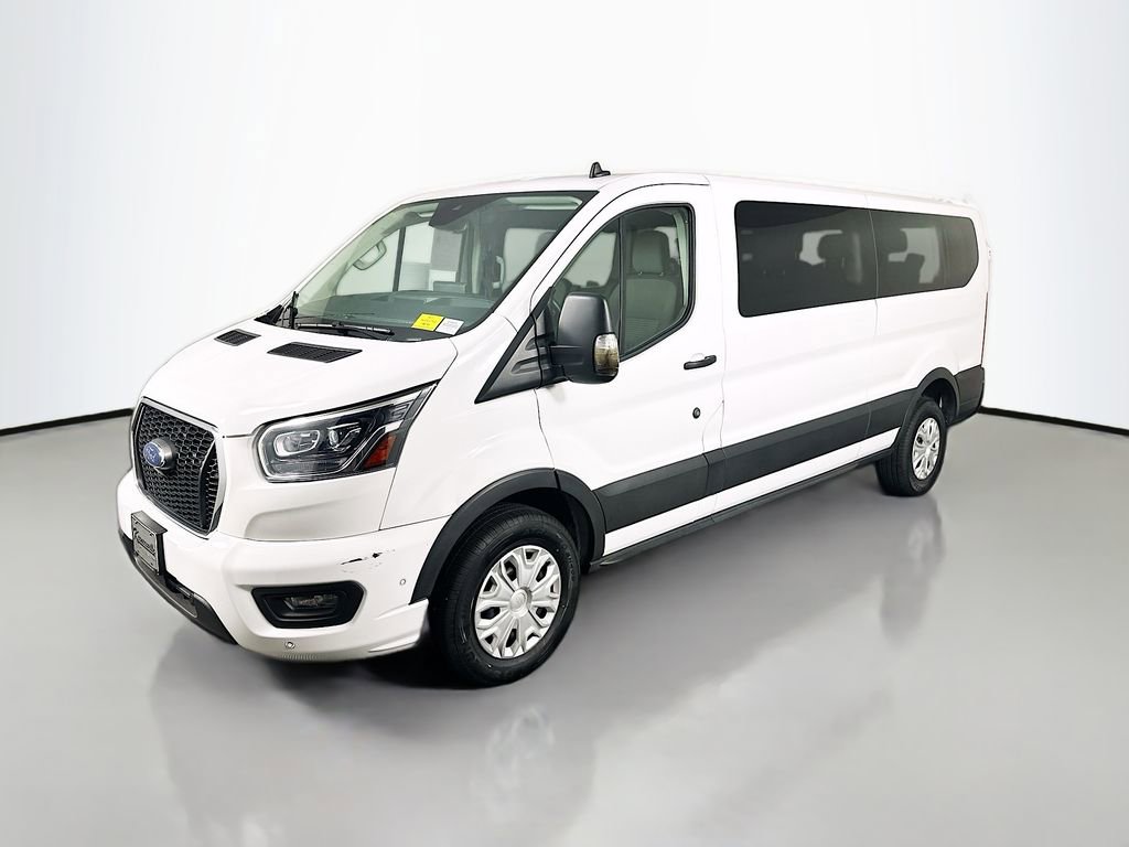 Used 2023 Ford Transit 350 XLT image 3