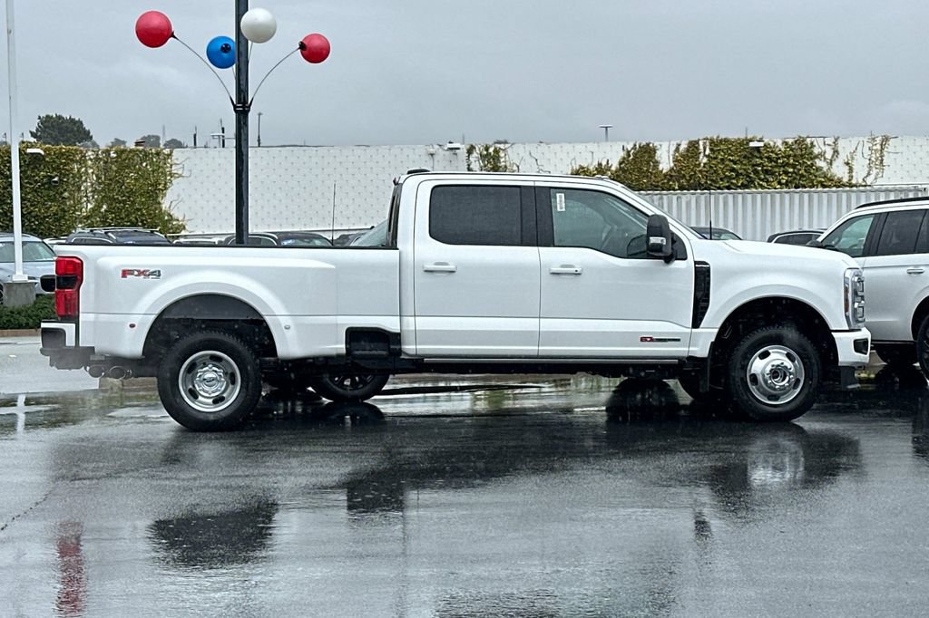 New 2026 Ford F350 Platinum AWD/4WD image 2