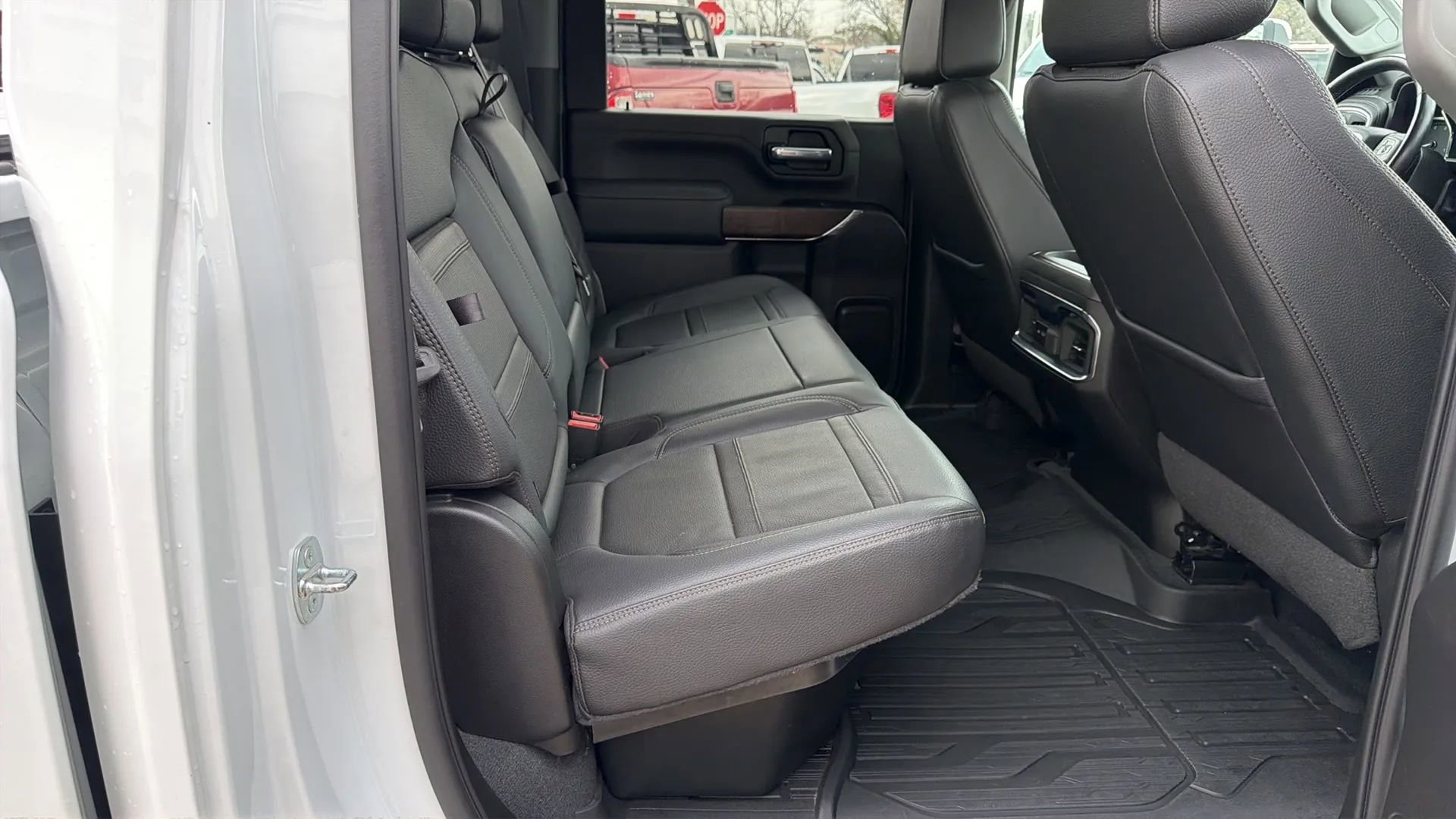 Used 2022 GMC Sierra 2500 Denali w/ Denali Ultimate Package AWD/4WD image 13