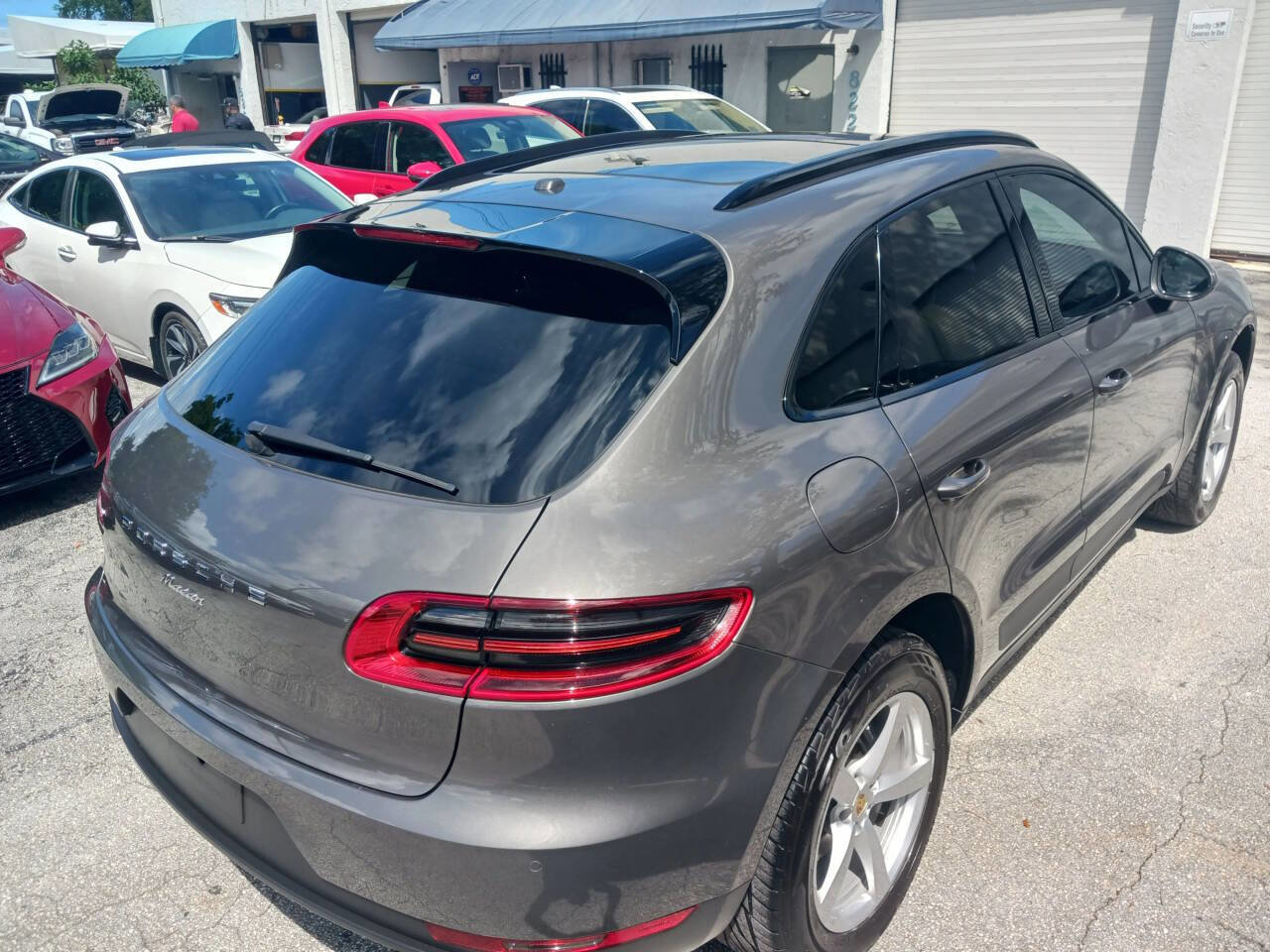 Used 2017 Porsche Macan image 13