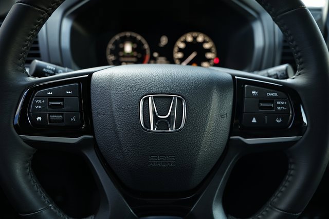 Certified 2025 Honda Odyssey Touring image 30