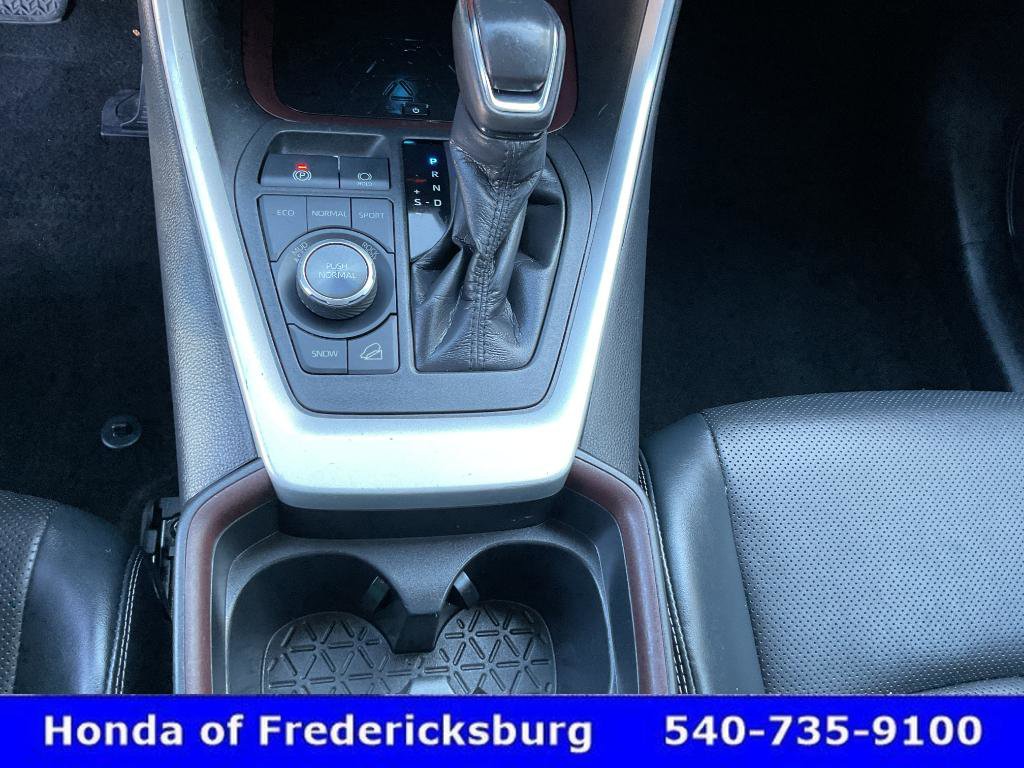 Used 2020 Toyota RAV4 Limited AWD/4WD image 39
