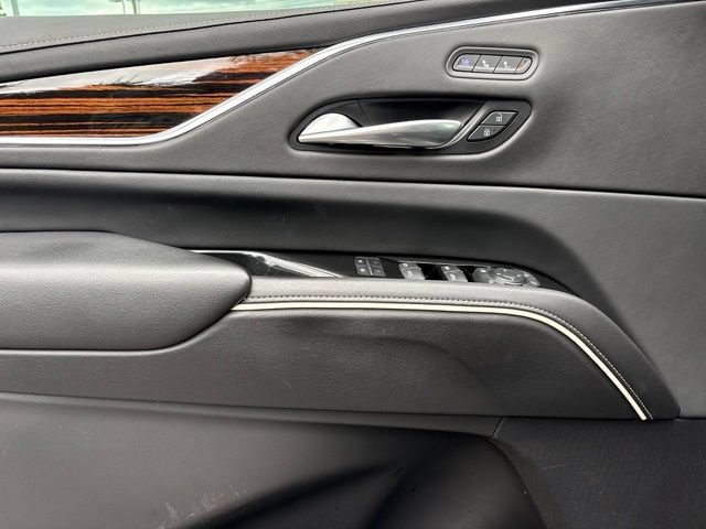 Used 2023 Cadillac Escalade ESV Premium Luxury w/ LPO, Floor Liner Package AWD/4WD image 30