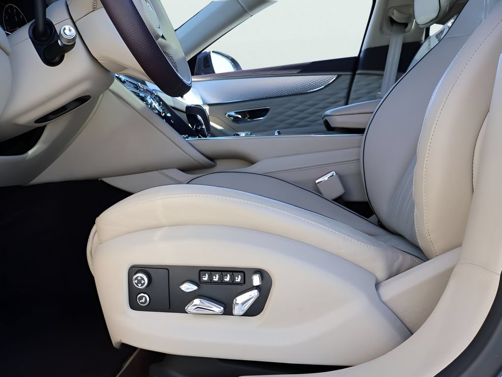 Used 2023 Bentley Flying Spur Azure AWD/4WD image 42