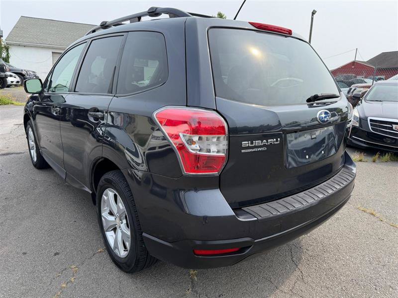 Used 2015 Subaru Forester 2.5i Premium w/ All-Weather Package AWD/4WD image 4