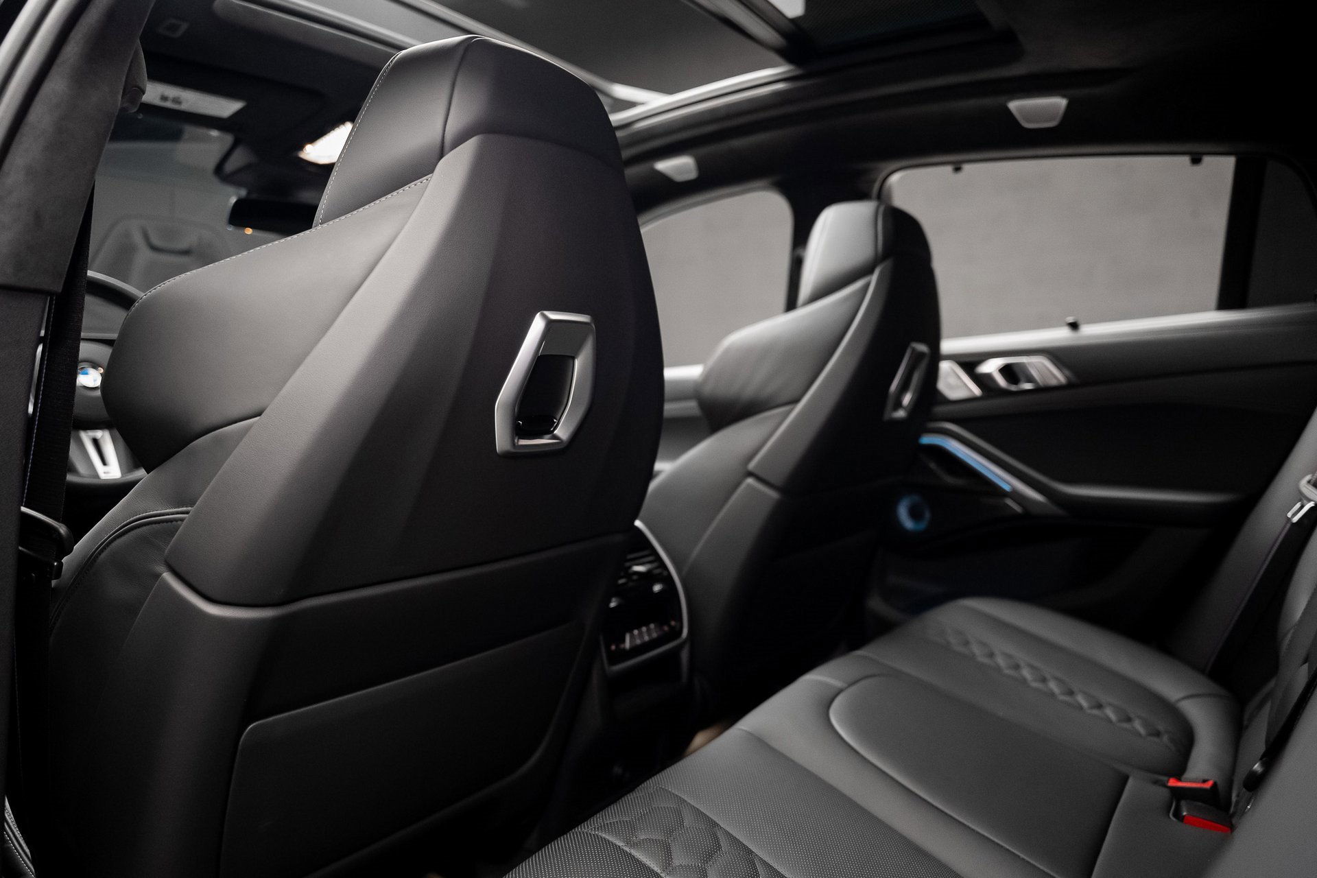 Used 2024 BMW X6 M Competition image 72