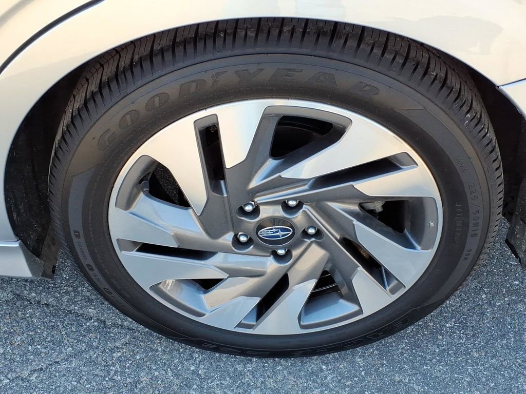 Used 2023 Subaru Legacy Limited AWD/4WD image 9