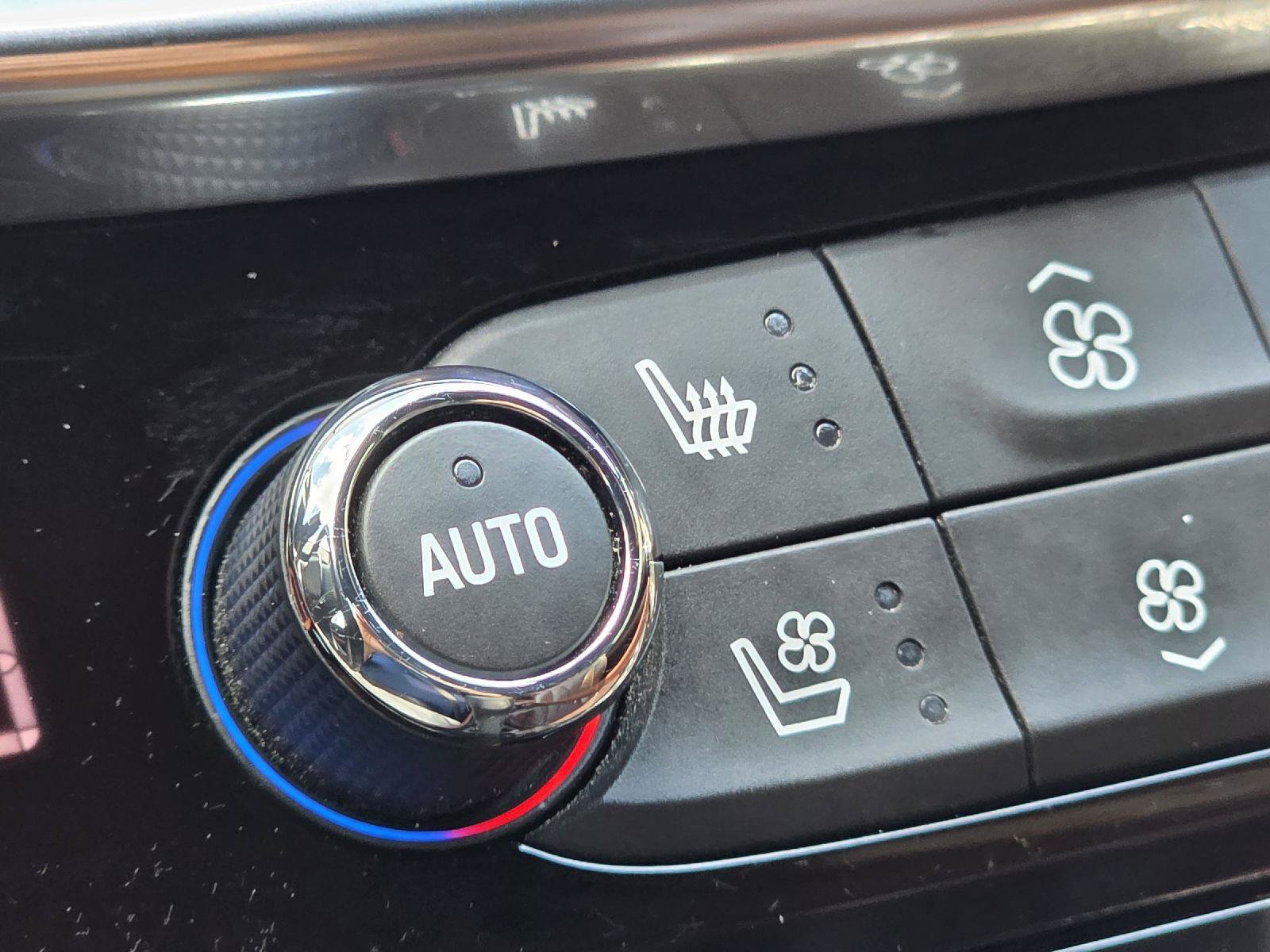 Used 2019 Buick LaCrosse Avenir w/ Driver Confidence Package II AWD/4WD image 21