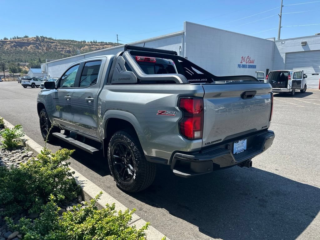 New 2026 Chevrolet Colorado Z71 w/ Midnight Edition AWD/4WD image 9