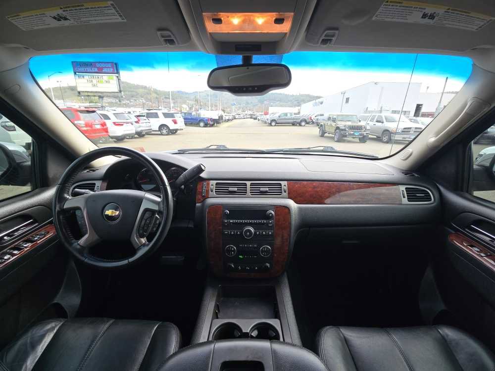 Used 2011 Chevrolet Avalanche LT w/ Regional Value Package image 15