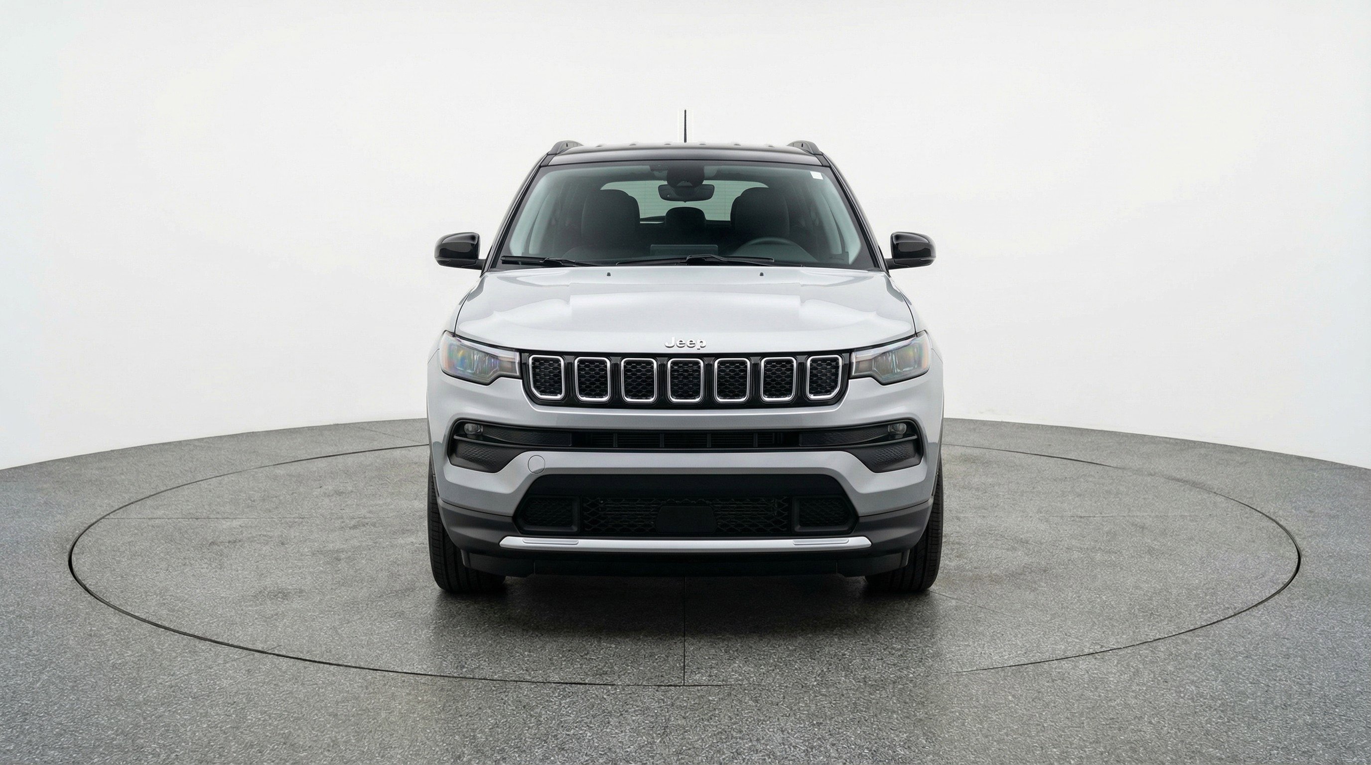 Used 2025 Jeep Compass Limited image 2