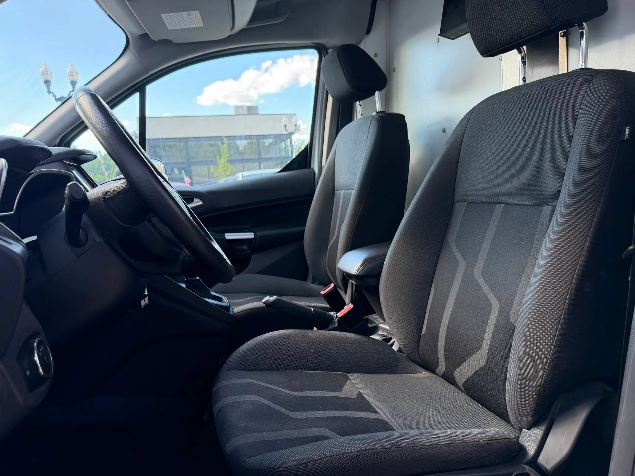 Used 2018 Ford Transit Connect XLT FWD image 7