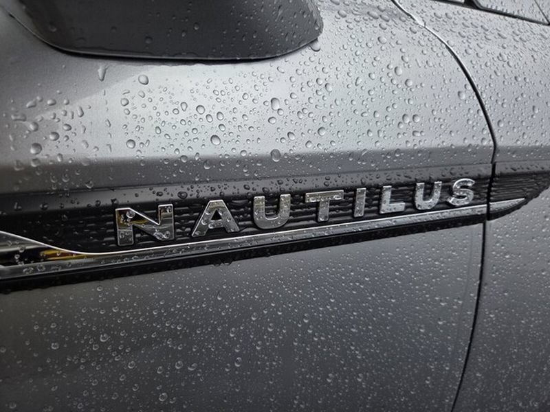 Used 2023 Lincoln Nautilus Reserve FWD image 23