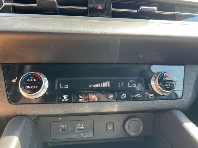 Used 2024 Mitsubishi Outlander SE image 21