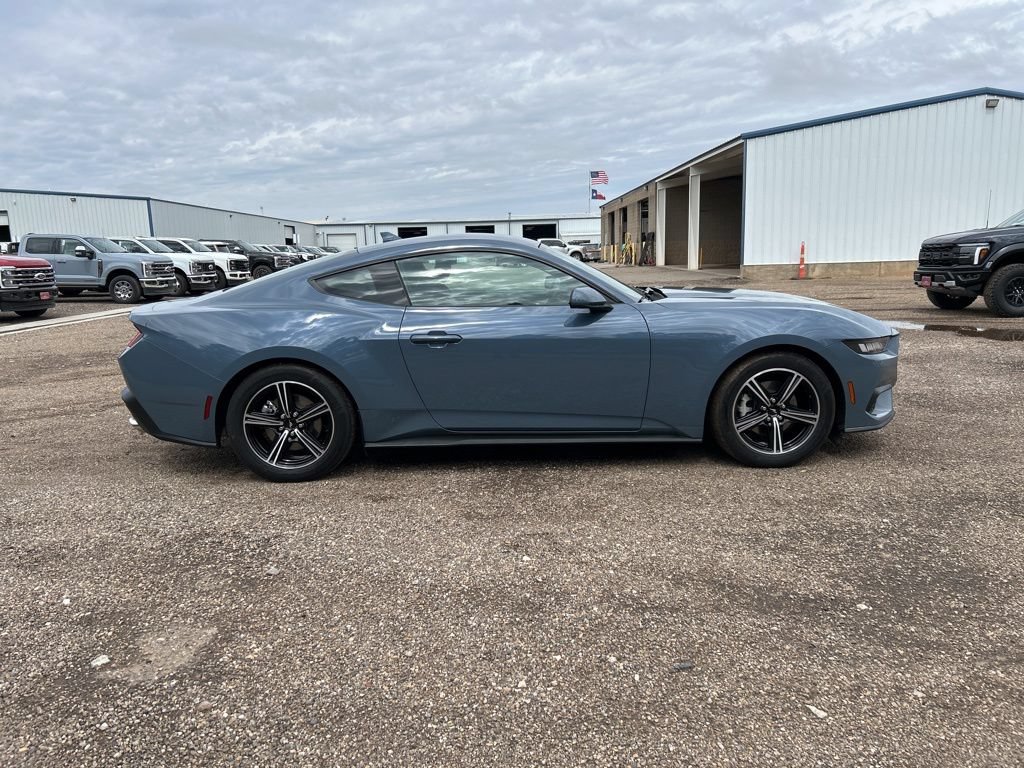 Used 2024 Ford Mustang Coupe RWD image 7
