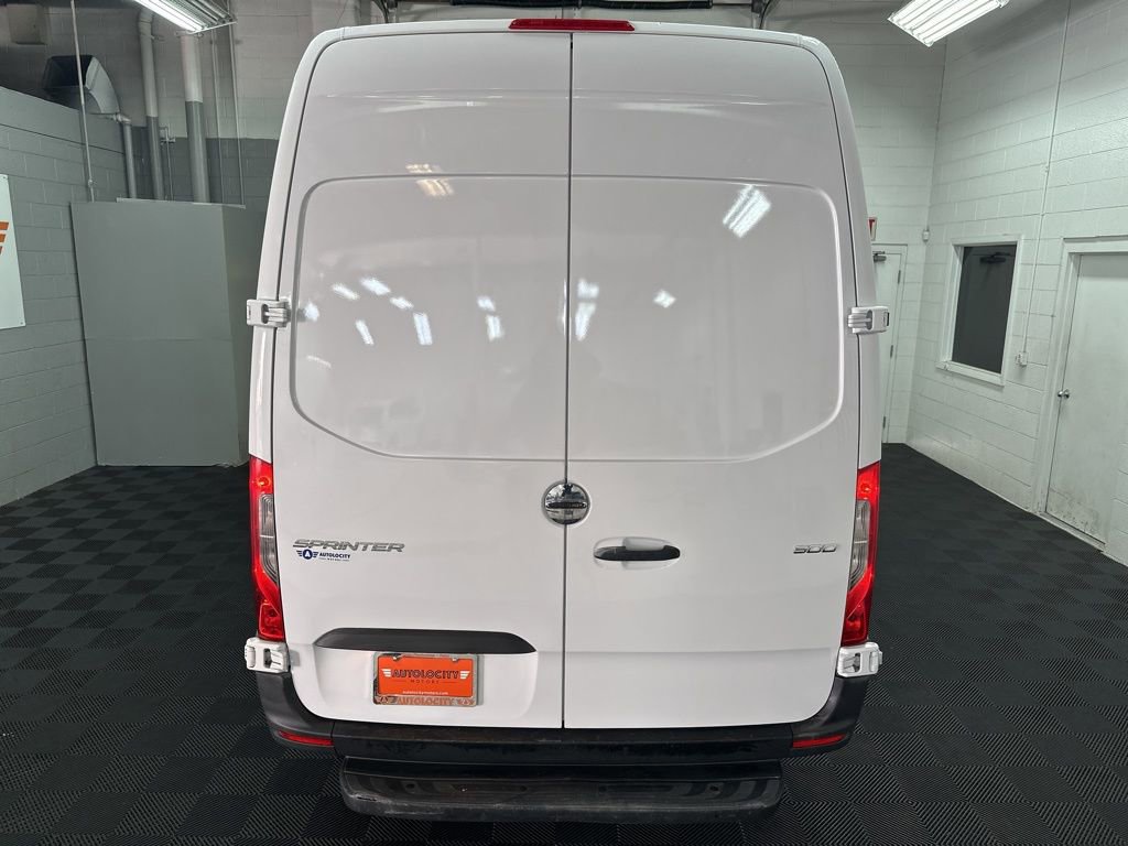 Used 2019 Freightliner Sprinter 144 RWD image 8