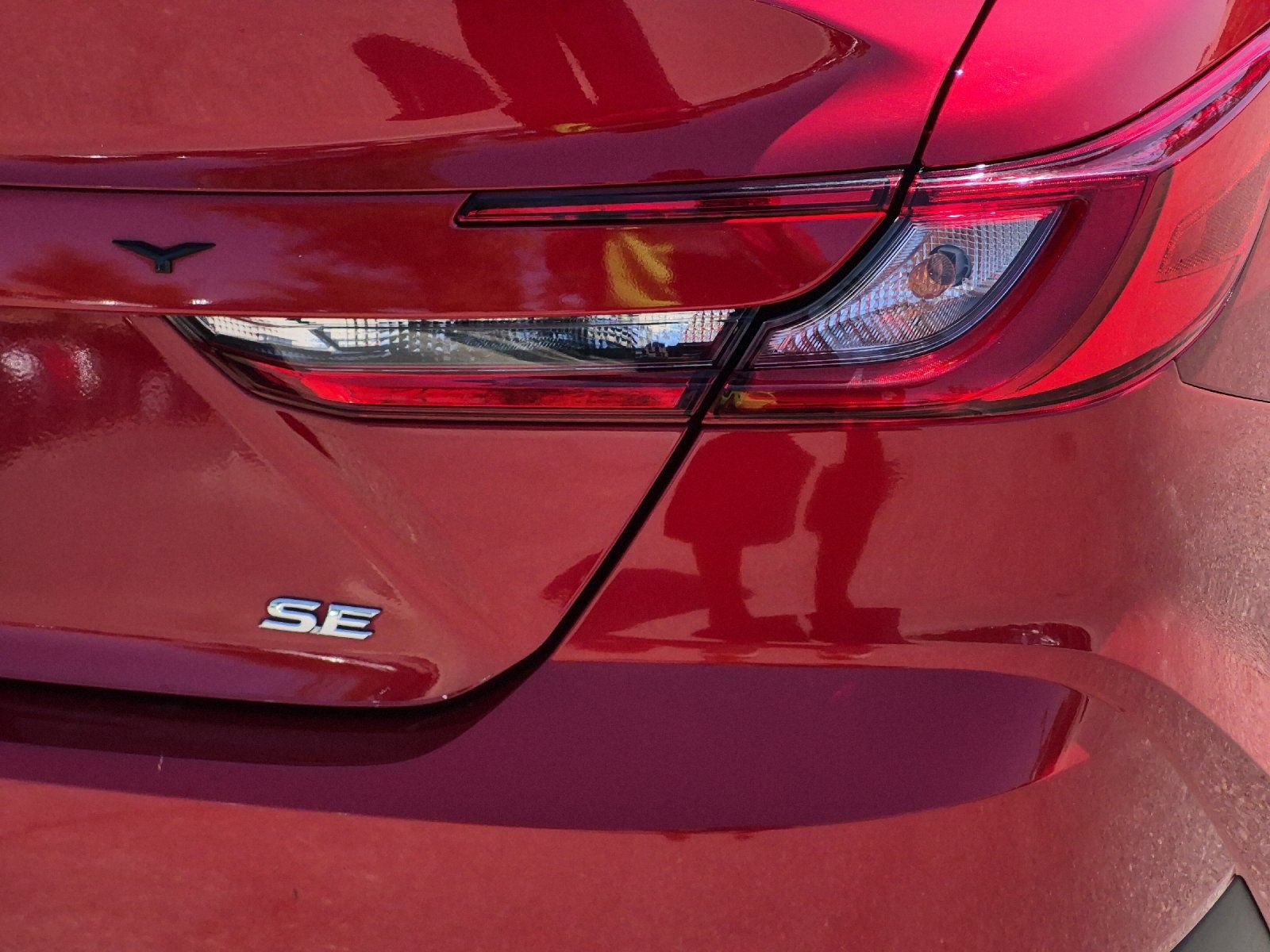 Used 2025 Toyota Camry SE FWD image 23