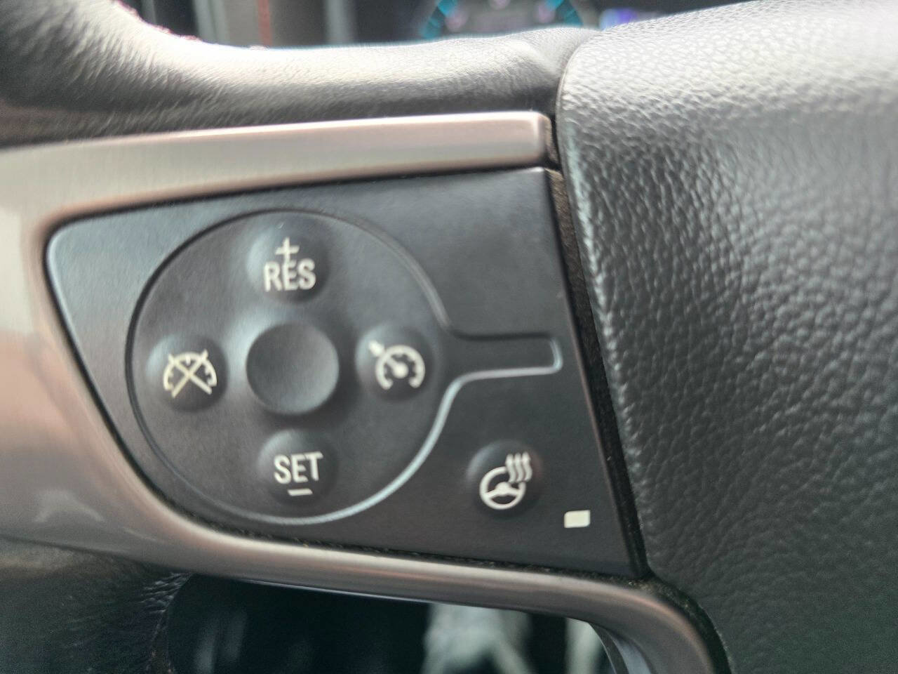 Used 2018 GMC Sierra 2500 SLT w/ All Terrain HD Package image 33