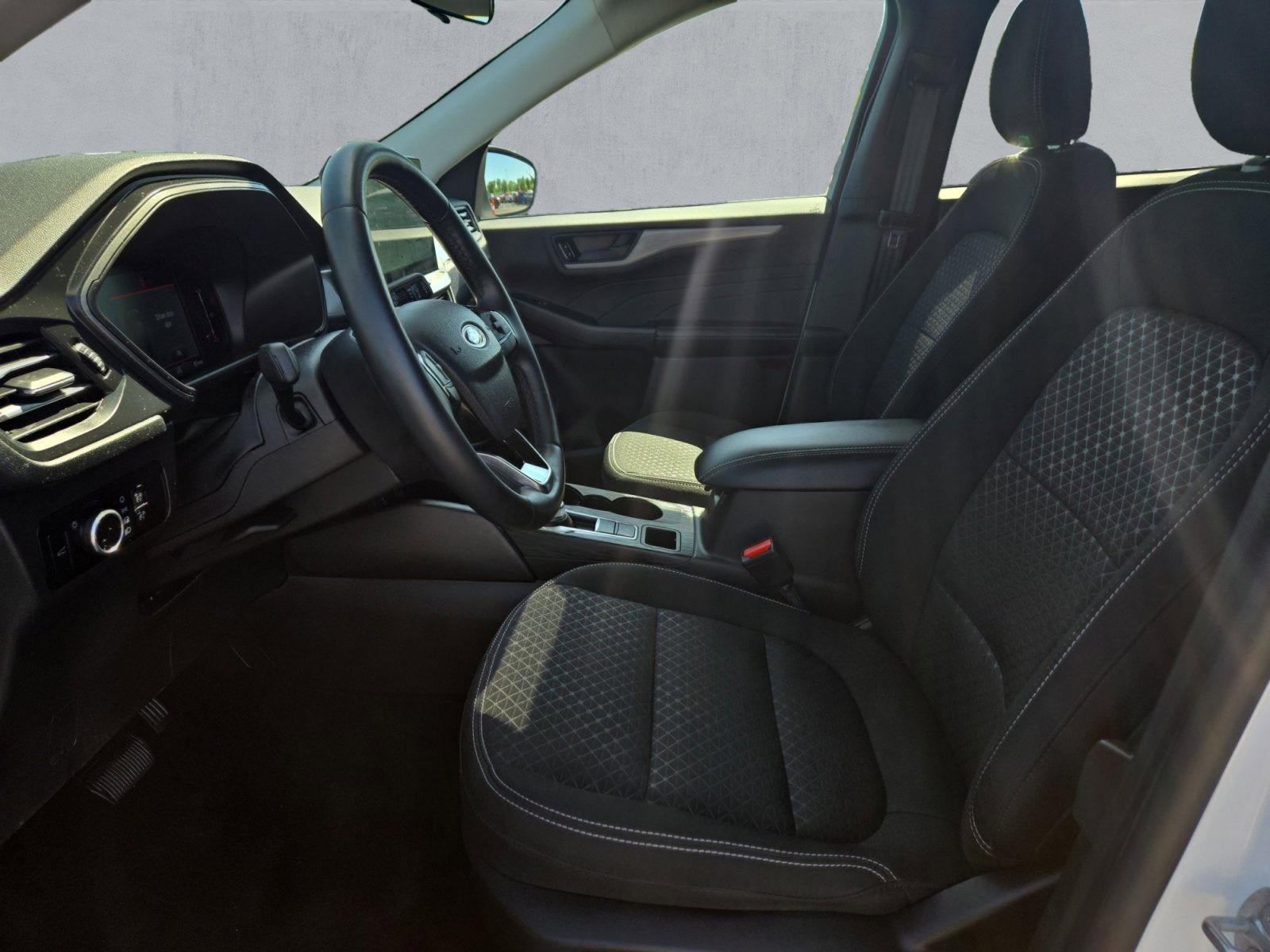 Used 2024 Ford Escape Active w/ Tech Pack #1 AWD/4WD image 11