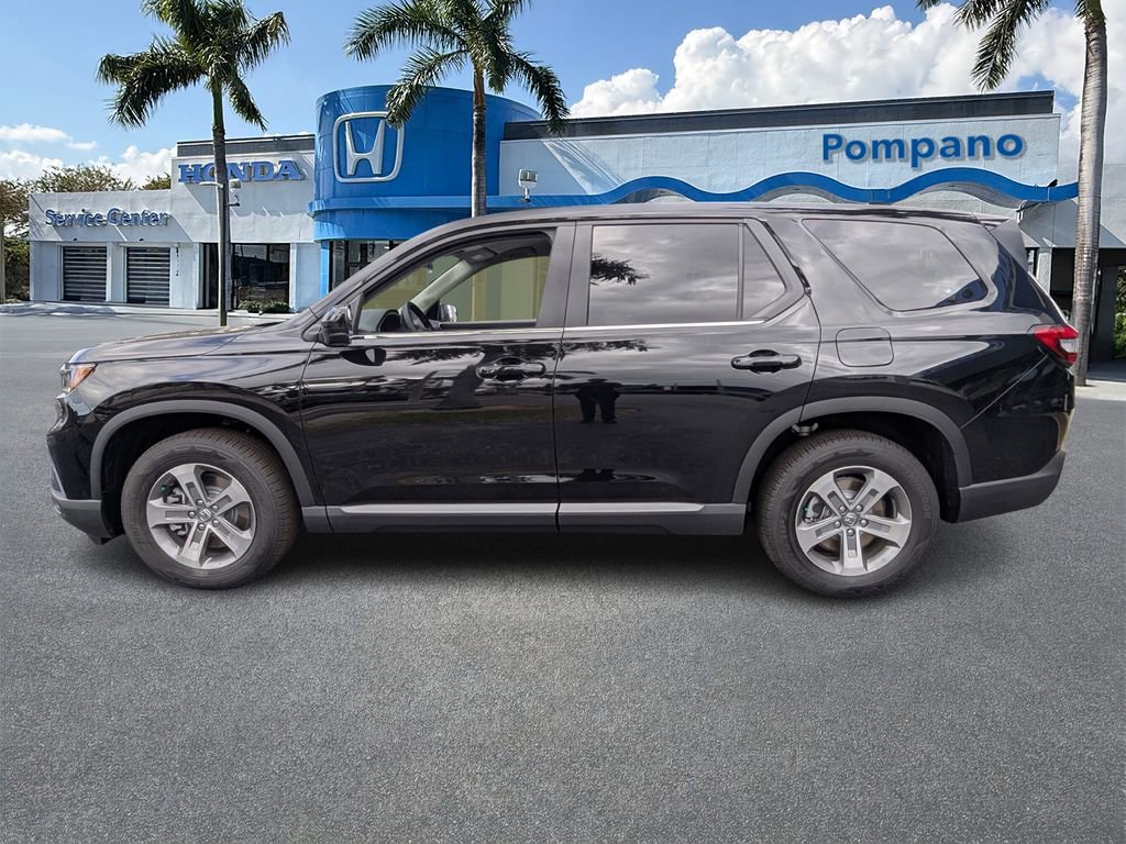 New 2025 Honda Pilot Black Edition image 4