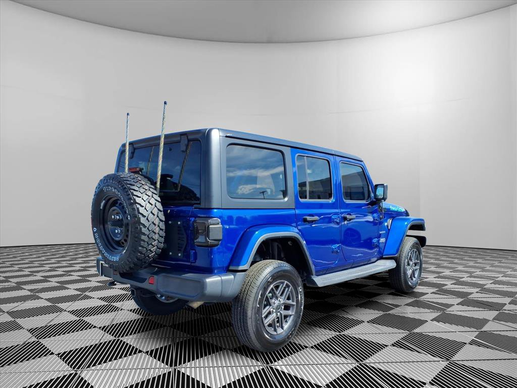 Used 2020 Jeep Wrangler Unlimited Sahara AWD/4WD image 5