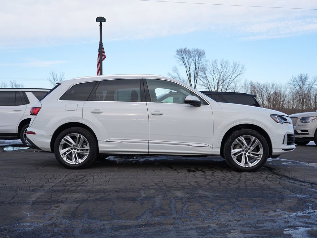 Used 2024 Audi Q7 3.0T Premium Plus image 2