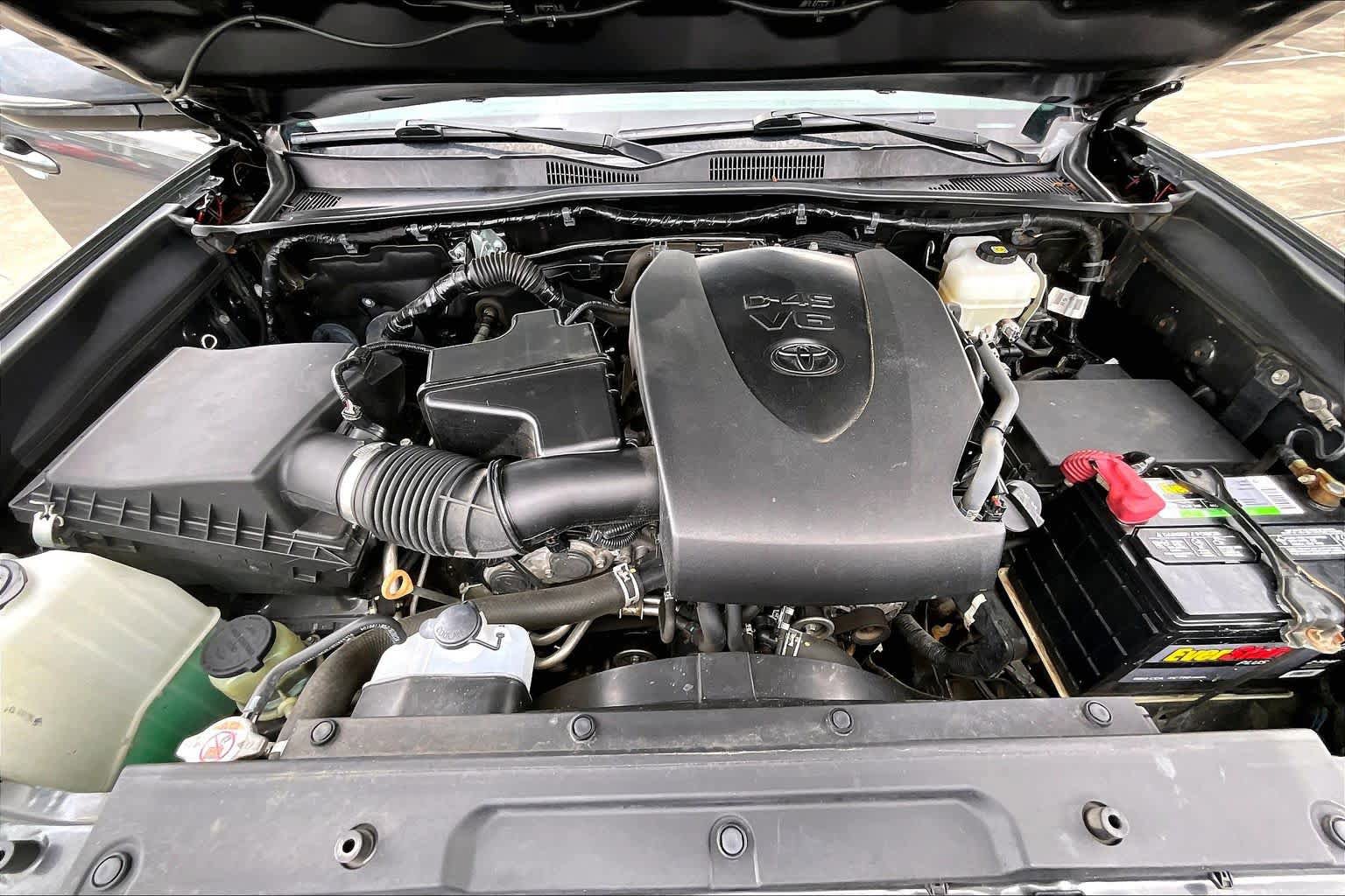 Used 2020 Toyota Tacoma TRD Off-Road AWD/4WD image 30