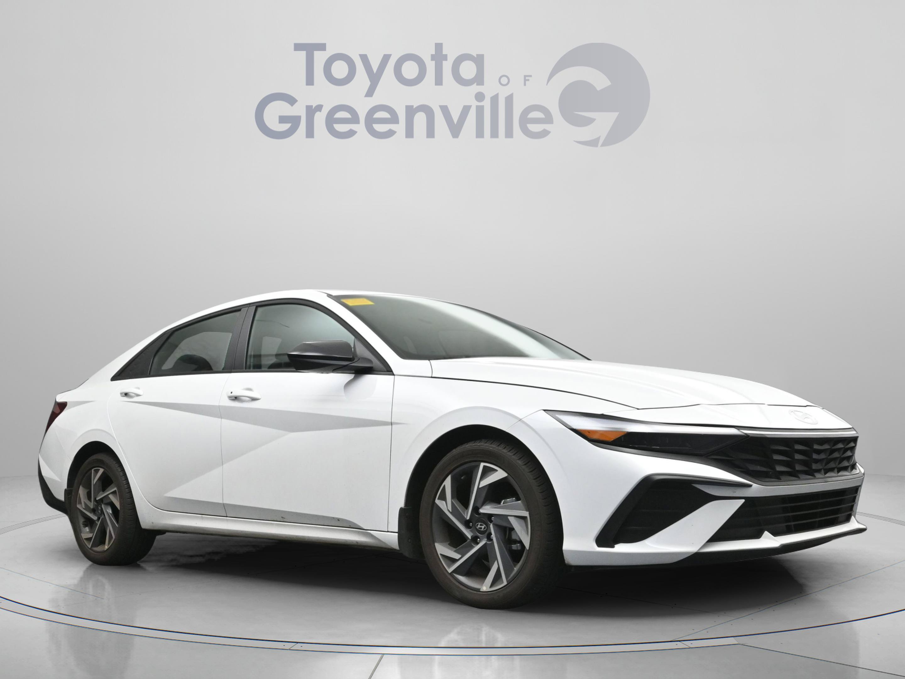 Used 2025 Hyundai Elantra Sport FWD image 18