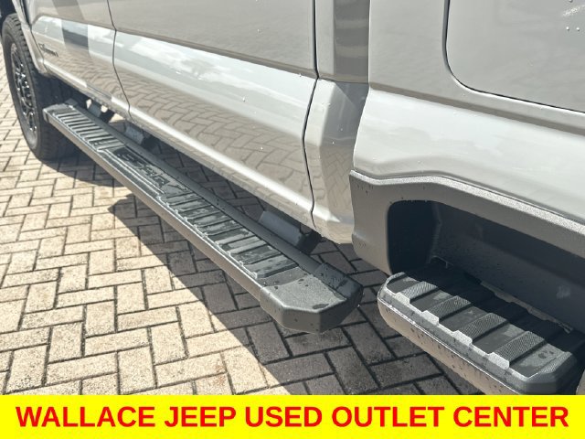 Used 2026 Ford F250 Lariat w/ Black Appearance Package AWD/4WD image 11