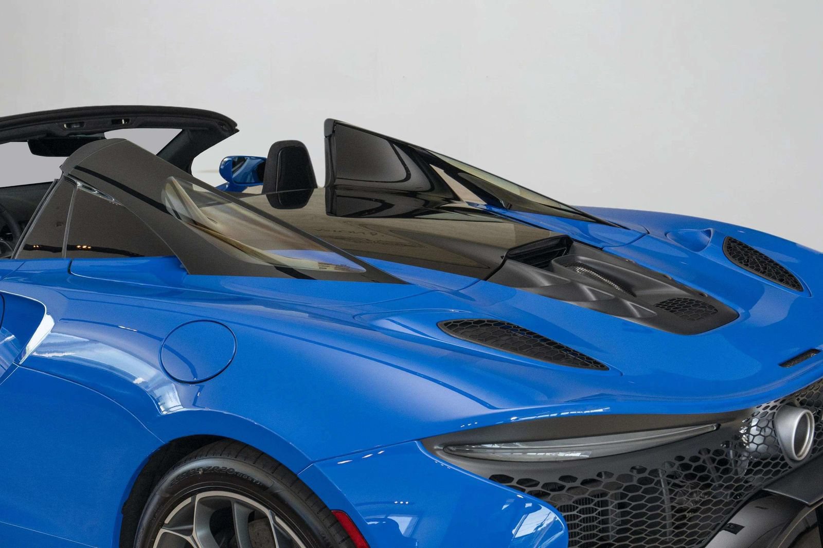 New 2026 McLaren Artura Spider RWD image 36