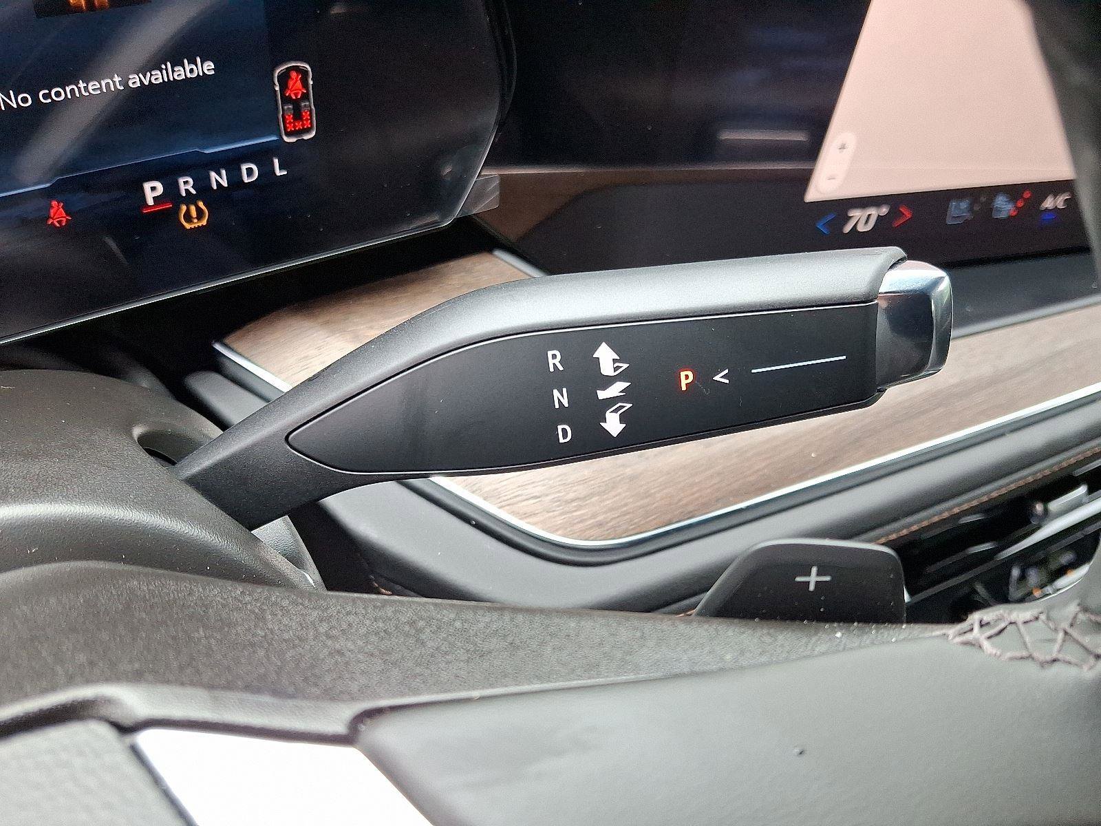 New 2025 Chevrolet Suburban High Country image 14