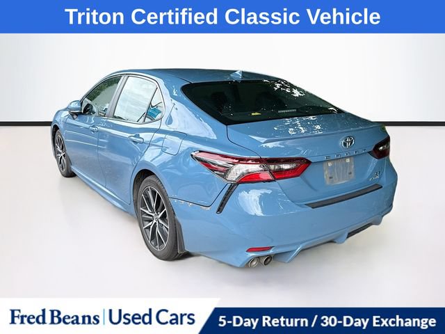 Used 2024 Toyota Camry SE FWD image 3