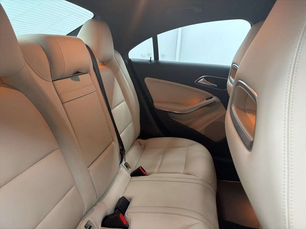 Used 2018 Mercedes-Benz CLA 250 image 26