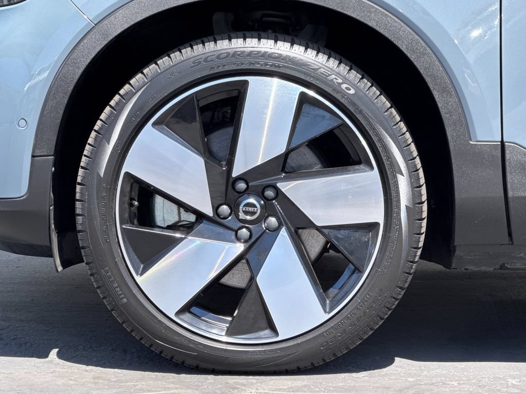 Certified 2023 Volvo XC40 Recharge Ultimate w/ Protection Package Premier AWD/4WD image 24