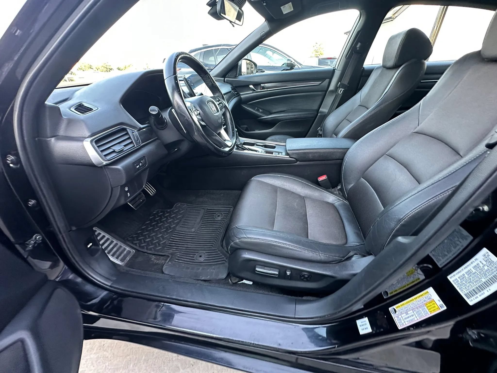 Used 2019 Honda Accord Sport image 28