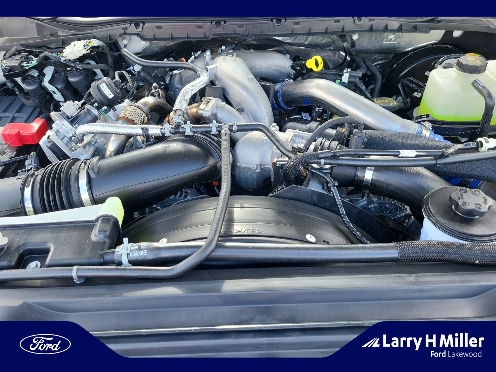 New 2025 Ford F350 Lariat w/ Black Appearance Package image 22