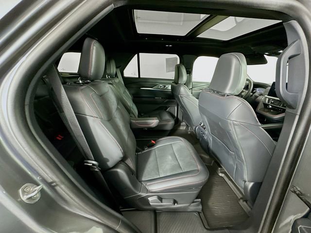 New 2025 Ford Explorer ST image 33