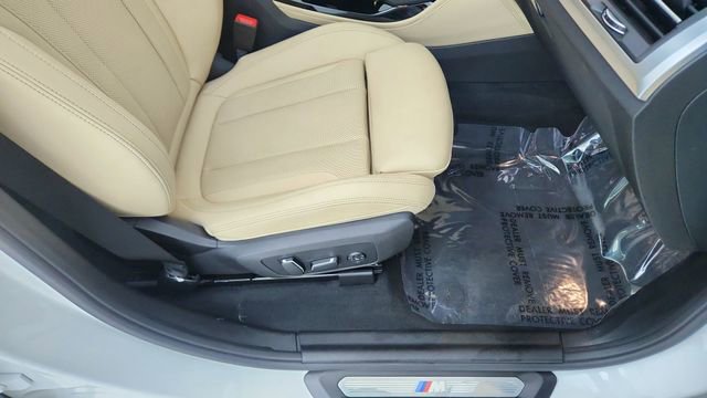 Used 2025 BMW X4 xDrive30i image 24