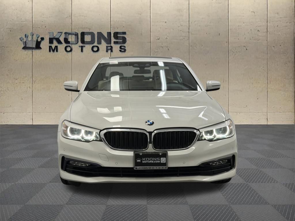 Used 2018 BMW 530i xDrive AWD/4WD image 3