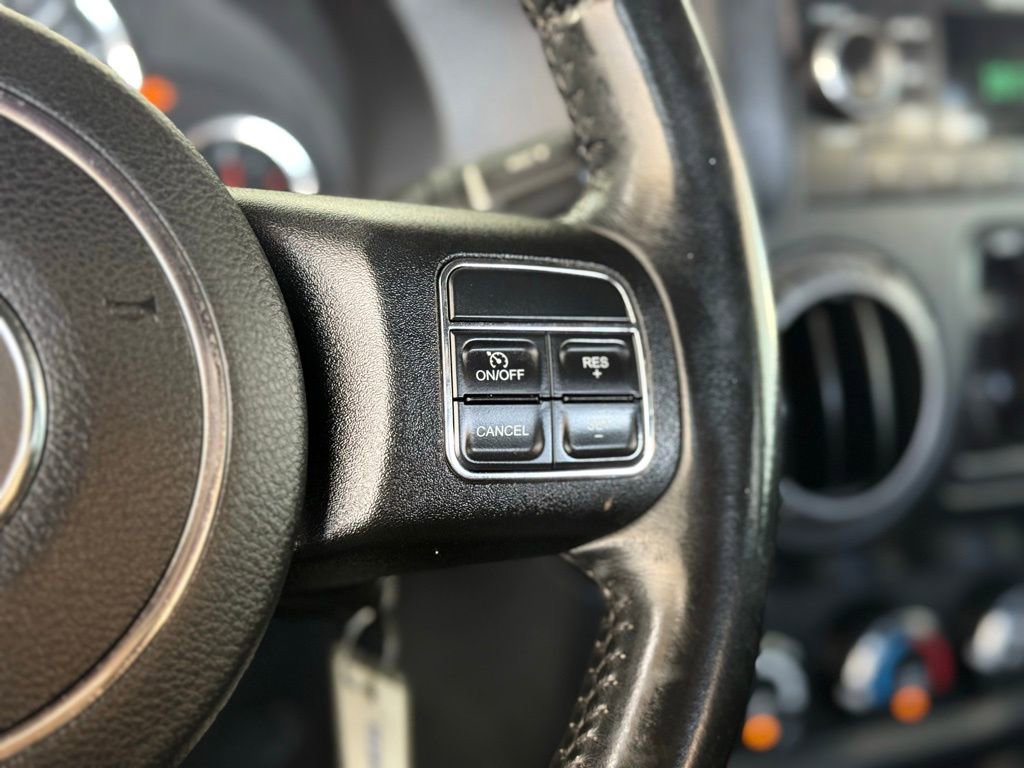 Used 2017 Jeep Wrangler Unlimited Willys image 37