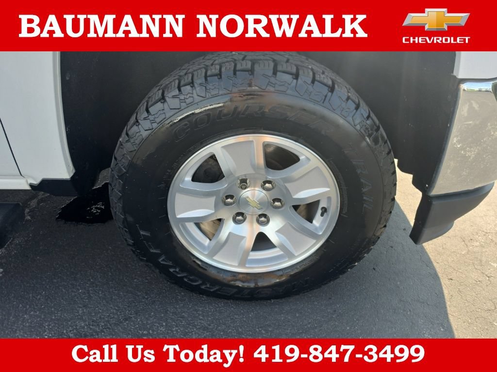 Used 2018 Chevrolet Silverado 1500 LT w/ All Star Edition AWD/4WD image 32