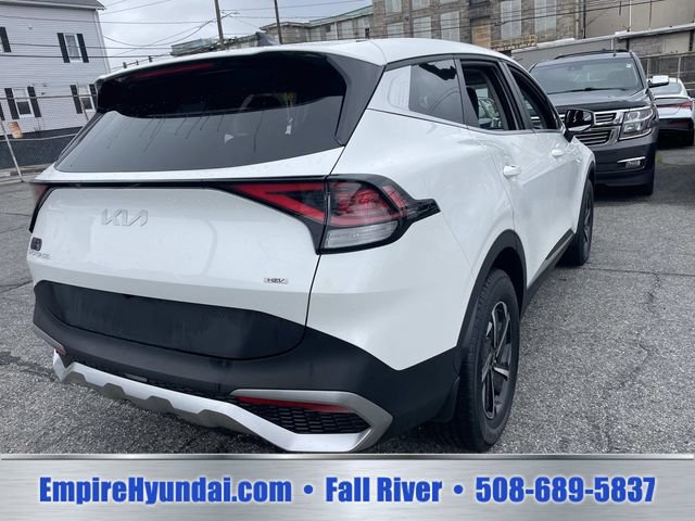 Used 2024 Kia Sportage LX AWD/4WD image 8