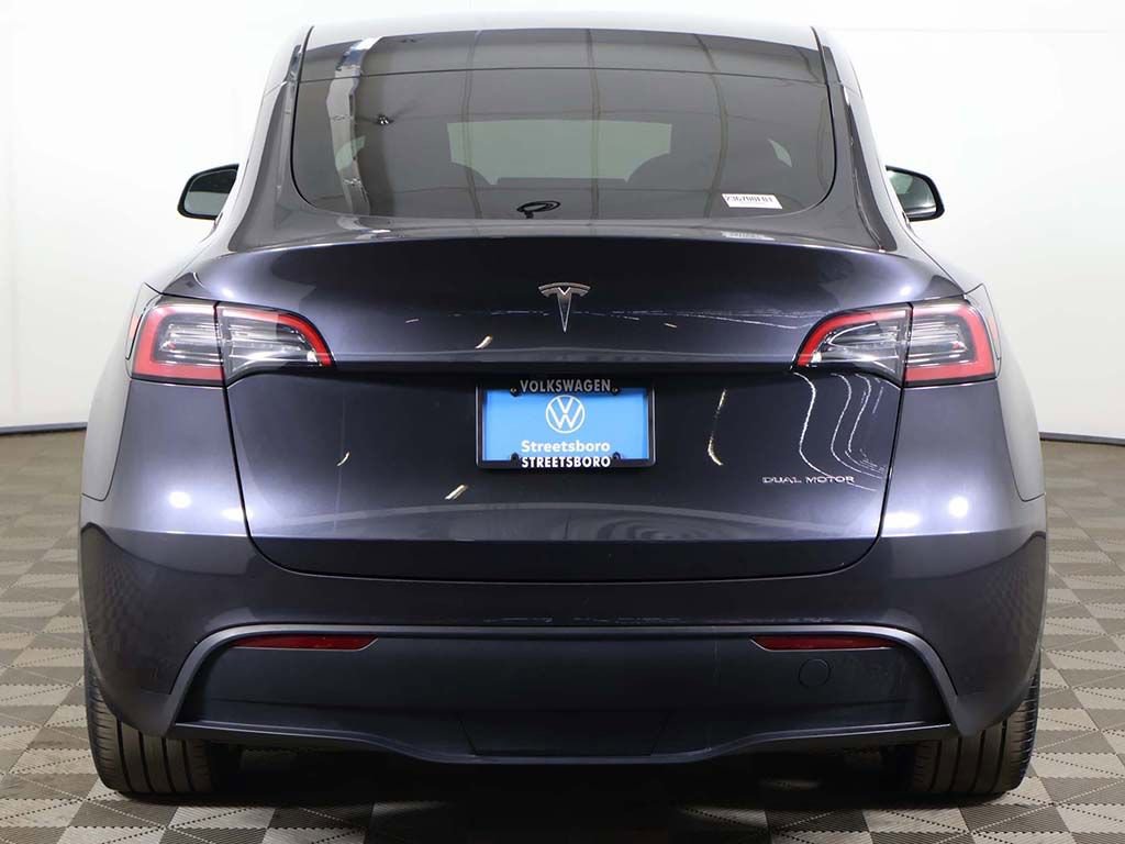 Used 2024 Tesla Model Y Long Range image 14