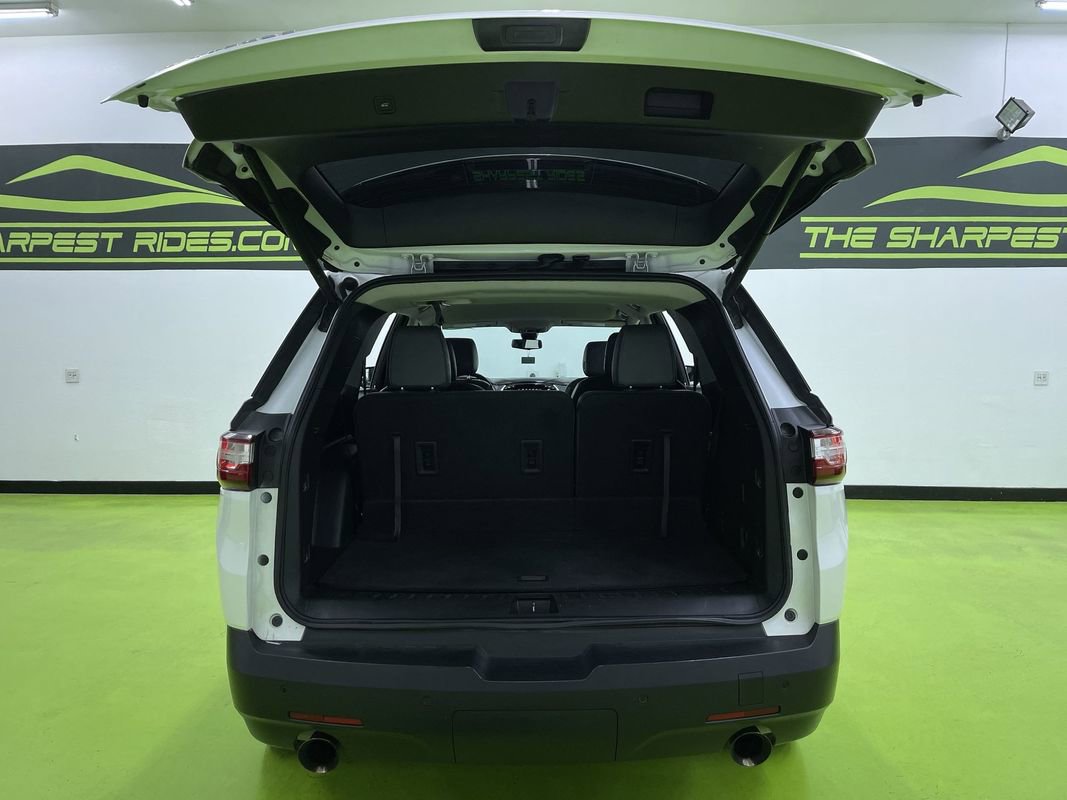 Used 2018 Chevrolet Traverse LT w/ LPO, Black Accent Package image 9