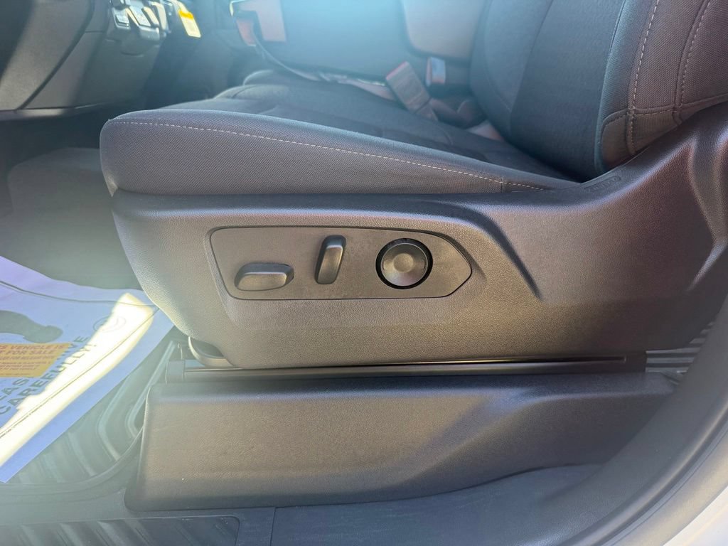 Used 2025 Chevrolet Silverado 2500 Custom w/ Custom Value Package RWD image 30