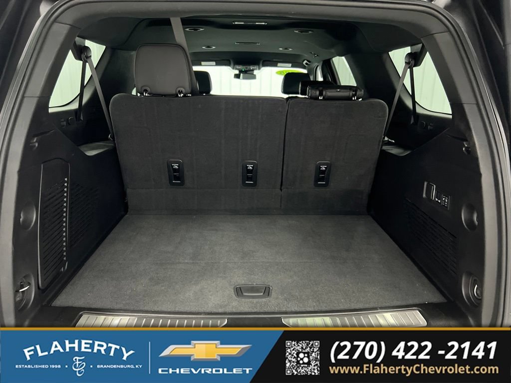 Used 2025 Chevrolet Suburban Z71 w/ Comfort Package AWD/4WD image 20