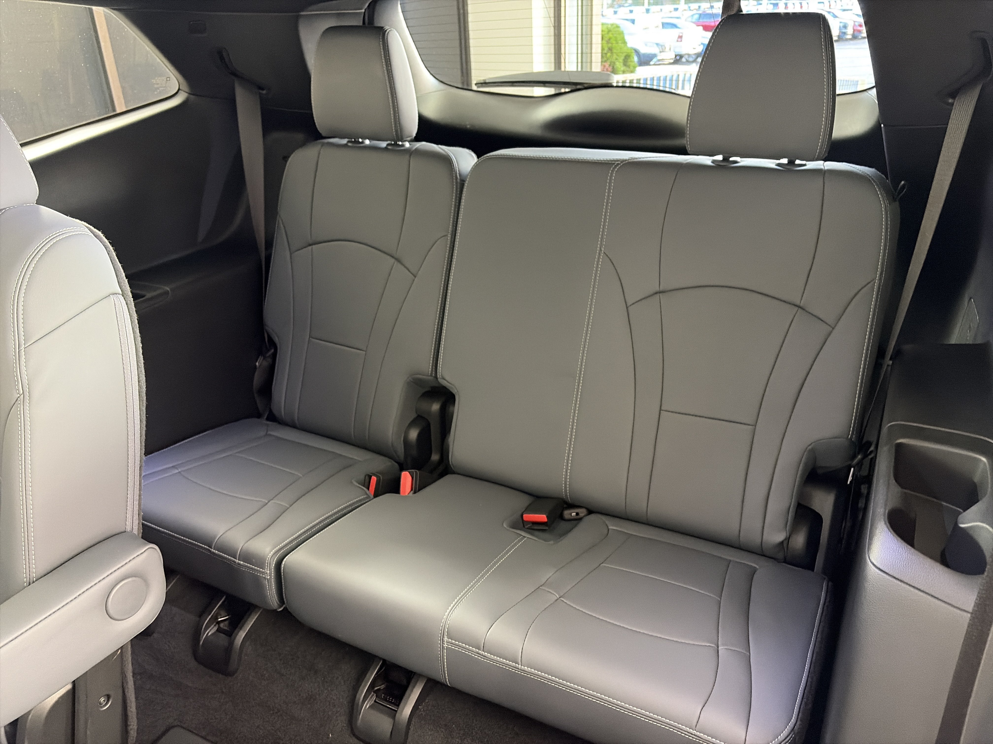Certified 2023 Buick Enclave Essence w/ Experience Buick Package AWD/4WD image 8