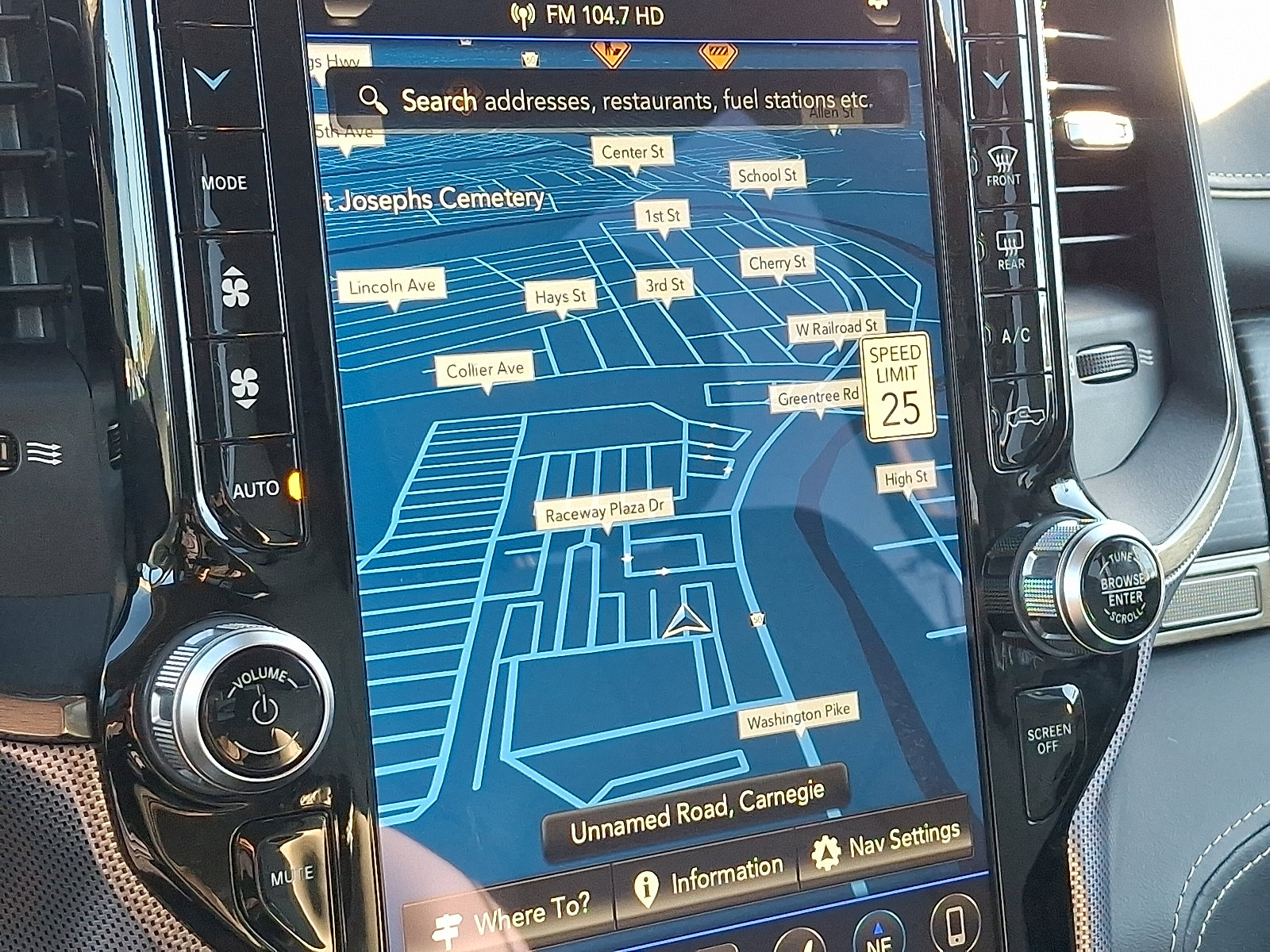 Used 2019 RAM 1500 Limited image 16